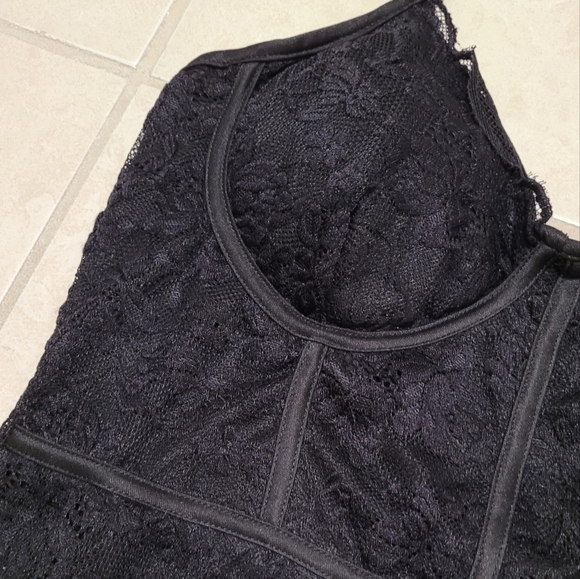 Faded Rose Black Lace Bodysuit ♥️ Medium - Picture 4 of 13